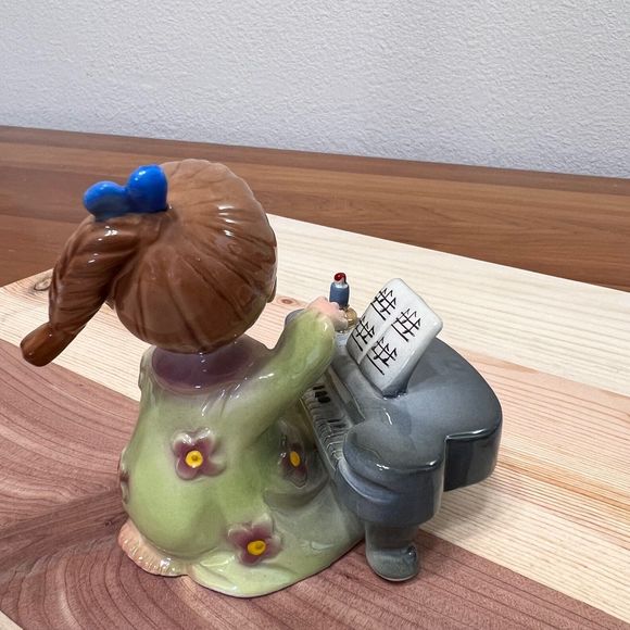 1960s Vintage Josef Originals HAPPINESS SERIES Piano Girl, Ceramic Figurine - Picture 5 of 7